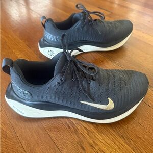 BNWOT Nike ReactXBlack Knit Sneakers with Gold Swoosh women’s 11